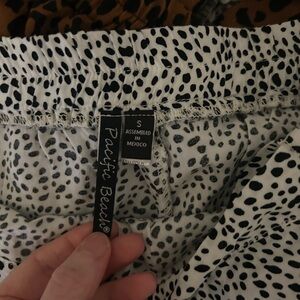 High Waist Women's Shorts - Black and White